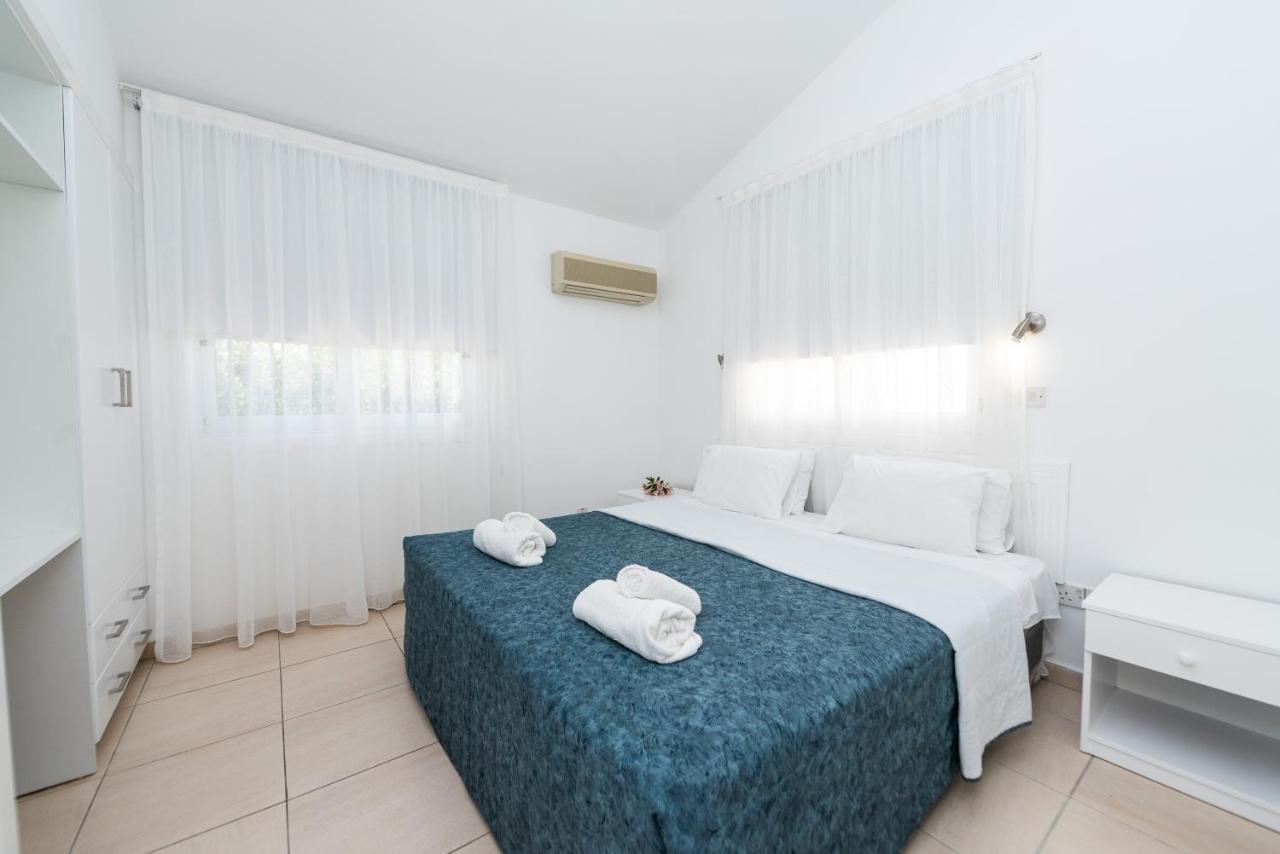 Fig Tree Z Holiday Resort Paralimni Exterior foto