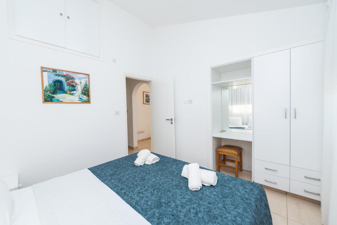 Fig Tree Z Holiday Resort Paralimni Exterior foto